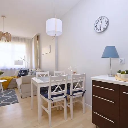 Friends & Family Patio Mare Apartment Sopot