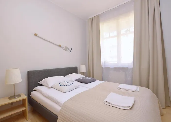 Friends & Family Patio Mare Apartment